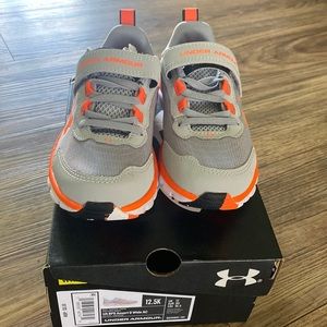 Under Armour Assert wide with shoes